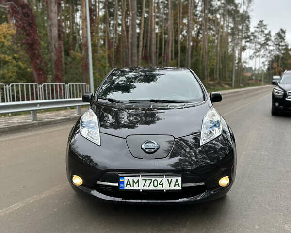 Чорний Ніссан Ліф, об'ємом двигуна 0 л та пробігом 150 тис. км за 7400 $, фото 2 на Automoto.ua