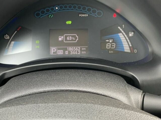 Черный Ниссан Лиф, объемом двигателя 0 л и пробегом 186 тыс. км за 6950 $, фото 12 на Automoto.ua