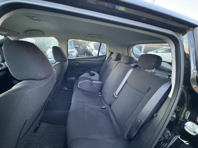 Черный Ниссан Лиф, объемом двигателя 0 л и пробегом 120 тыс. км за 6500 $, фото 20 на Automoto.ua