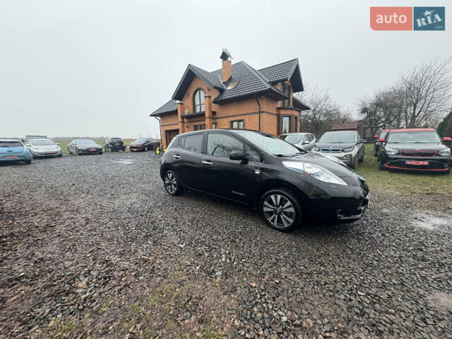 Черный Ниссан Лиф, объемом двигателя 0 л и пробегом 120 тыс. км за 6300 $, фото 15 на Automoto.ua