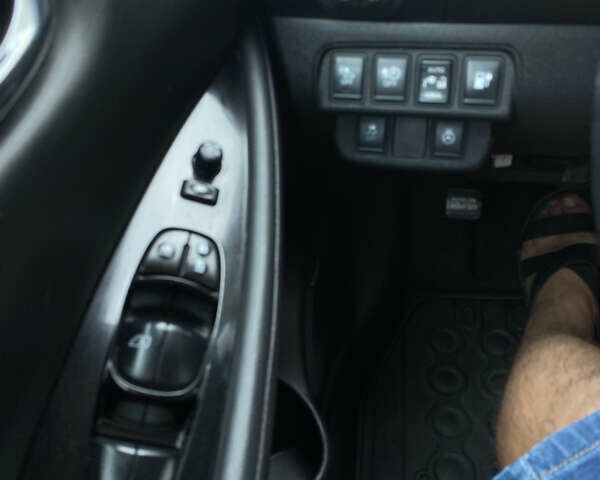 Ниссан Лиф 2014 в Ужгороде на Automoto.ua Черный Ниссан Лиф, объемом двигателя 0 л и пробегом 186 тыс. км за 6950 $, фото 14 на Automoto.ua