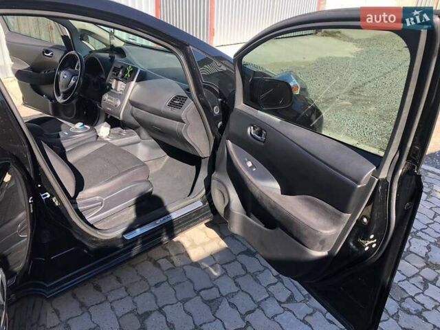 Чорний Ніссан Ліф, об'ємом двигуна 0 л та пробігом 133 тис. км за 8650 $, фото 20 на Automoto.ua