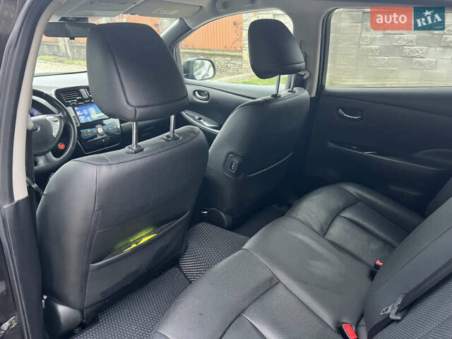 Черный Ниссан Лиф, объемом двигателя 0 л и пробегом 109 тыс. км за 7500 $, фото 13 на Automoto.ua