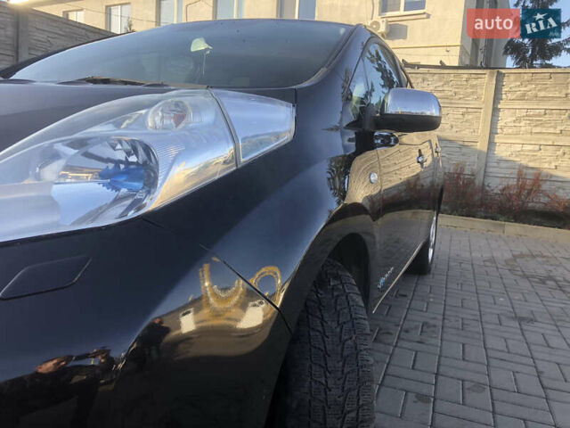 Черный Ниссан Лиф, объемом двигателя 0 л и пробегом 147 тыс. км за 6900 $, фото 3 на Automoto.ua