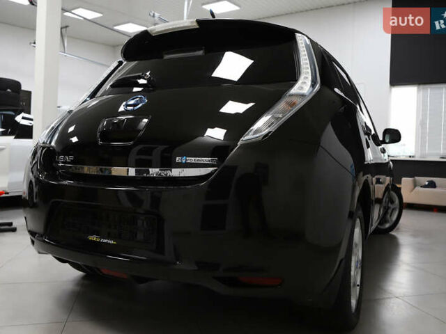 Чорний Ніссан Ліф, об'ємом двигуна 0 л та пробігом 55 тис. км за 6900 $, фото 3 на Automoto.ua