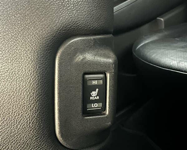 Черный Ниссан Лиф, объемом двигателя 0 л и пробегом 104 тыс. км за 8500 $, фото 21 на Automoto.ua