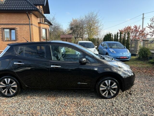 Чорний Ніссан Ліф, об'ємом двигуна 0 л та пробігом 120 тис. км за 6500 $, фото 2 на Automoto.ua