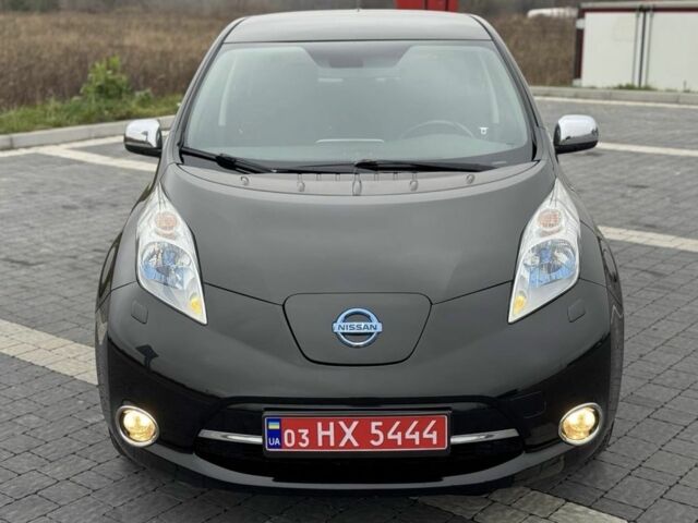 Черный Ниссан Лиф, объемом двигателя 0 л и пробегом 100 тыс. км за 6600 $, фото 13 на Automoto.ua