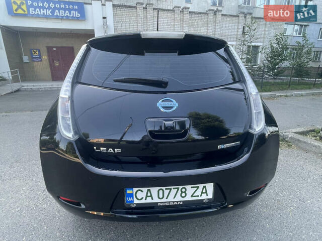 Черный Ниссан Лиф, объемом двигателя 0 л и пробегом 22 тыс. км за 10300 $, фото 12 на Automoto.ua