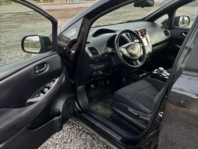 Чорний Ніссан Ліф, об'ємом двигуна 0 л та пробігом 144 тис. км за 5999 $, фото 5 на Automoto.ua