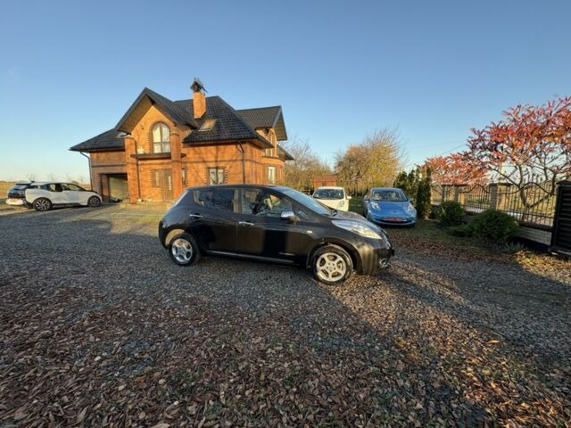 Чорний Ніссан Ліф, об'ємом двигуна 0 л та пробігом 102 тис. км за 5900 $, фото 13 на Automoto.ua