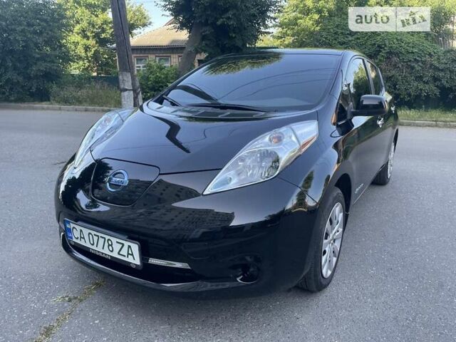 Черный Ниссан Лиф, объемом двигателя 0 л и пробегом 22 тыс. км за 10300 $, фото 49 на Automoto.ua