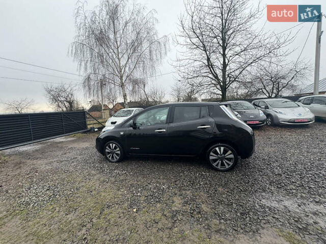 Черный Ниссан Лиф, объемом двигателя 0 л и пробегом 120 тыс. км за 6300 $, фото 21 на Automoto.ua