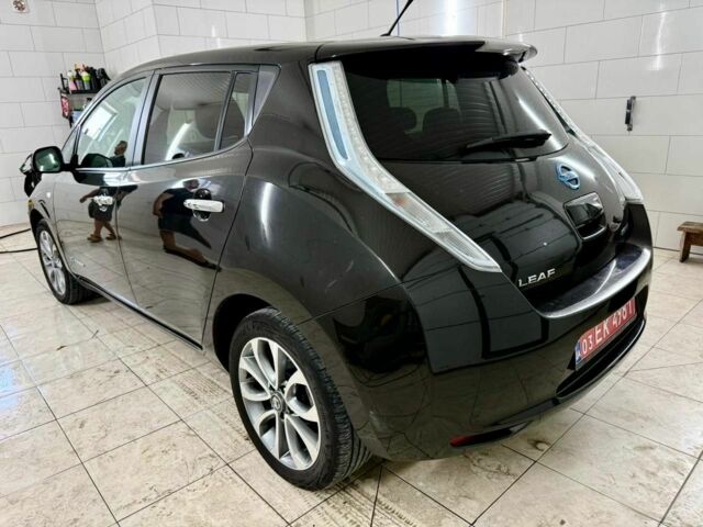 Чорний Ніссан Ліф, об'ємом двигуна 0 л та пробігом 130 тис. км за 6099 $, фото 3 на Automoto.ua