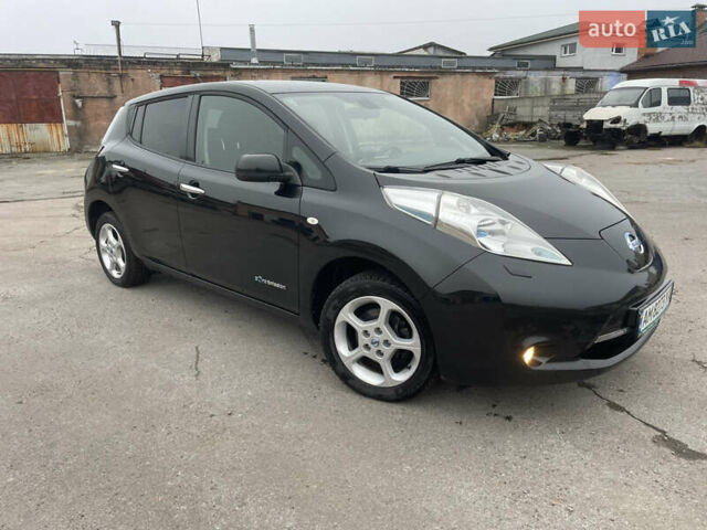 Черный Ниссан Лиф, объемом двигателя 0 л и пробегом 137 тыс. км за 6500 $, фото 8 на Automoto.ua