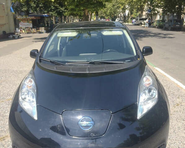 Чорний Ніссан Ліф, об'ємом двигуна 0 л та пробігом 110 тис. км за 6999 $, фото 8 на Automoto.ua