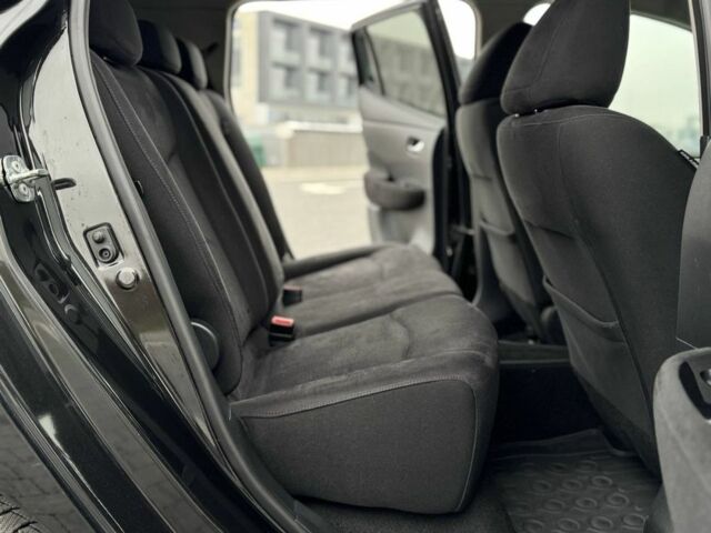 Черный Ниссан Лиф, объемом двигателя 0 л и пробегом 100 тыс. км за 6600 $, фото 11 на Automoto.ua