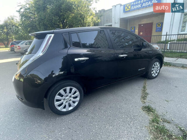 Черный Ниссан Лиф, объемом двигателя 0 л и пробегом 22 тыс. км за 10300 $, фото 15 на Automoto.ua