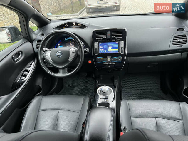 Черный Ниссан Лиф, объемом двигателя 0 л и пробегом 109 тыс. км за 7500 $, фото 17 на Automoto.ua