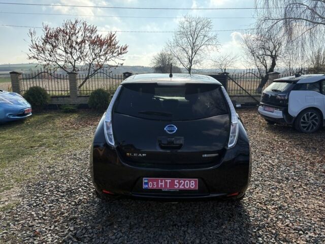 Чорний Ніссан Ліф, об'ємом двигуна 0 л та пробігом 120 тис. км за 6500 $, фото 5 на Automoto.ua