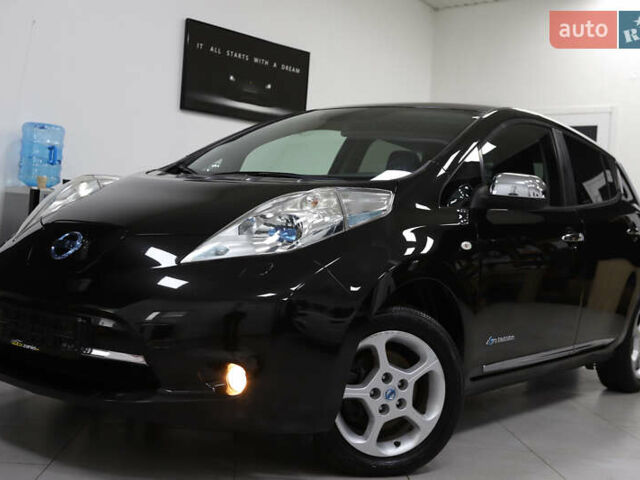 Чорний Ніссан Ліф, об'ємом двигуна 0 л та пробігом 55 тис. км за 6900 $, фото 6 на Automoto.ua