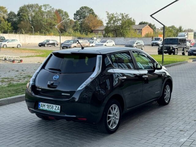 Чорний Ніссан Ліф, об'ємом двигуна 0 л та пробігом 180 тис. км за 6900 $, фото 5 на Automoto.ua