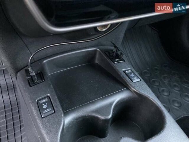 Черный Ниссан Лиф, объемом двигателя 0 л и пробегом 180 тыс. км за 5850 $, фото 29 на Automoto.ua