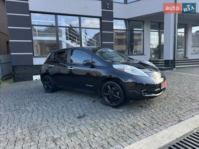 Черный Ниссан Лиф, объемом двигателя 0 л и пробегом 130 тыс. км за 6800 $, фото 16 на Automoto.ua