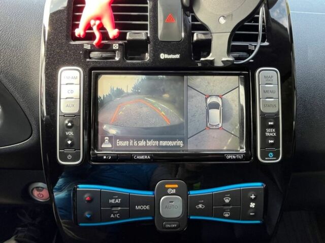 Черный Ниссан Лиф, объемом двигателя 0 л и пробегом 150 тыс. км за 6800 $, фото 20 на Automoto.ua