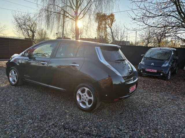 Чорний Ніссан Ліф, об'ємом двигуна 0 л та пробігом 102 тис. км за 5900 $, фото 7 на Automoto.ua