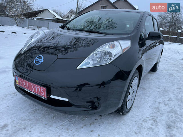 Черный Ниссан Лиф, объемом двигателя 0 л и пробегом 22 тыс. км за 10300 $, фото 26 на Automoto.ua