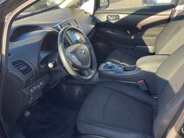 Ниссан Лиф 2014 в Киеве на Automoto.ua Черный Ниссан Лиф, объемом двигателя 0 л и пробегом 55 тыс. км за 6800 $, фото 8 на Automoto.ua