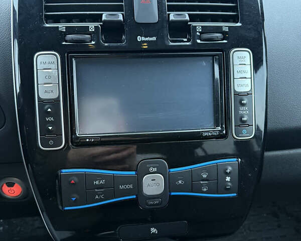 Чорний Ніссан Ліф, об'ємом двигуна 0 л та пробігом 95 тис. км за 7200 $, фото 11 на Automoto.ua