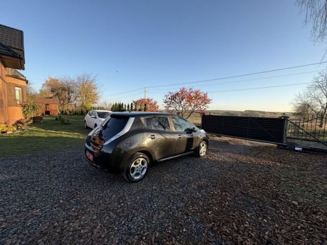 Чорний Ніссан Ліф, об'ємом двигуна 0 л та пробігом 102 тис. км за 5900 $, фото 14 на Automoto.ua