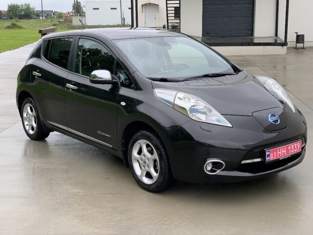 Чорний Ніссан Ліф, об'ємом двигуна 0 л та пробігом 173 тис. км за 6400 $, фото 3 на Automoto.ua