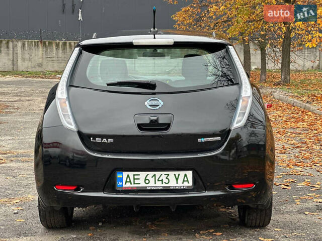 Черный Ниссан Лиф, объемом двигателя 0 л и пробегом 164 тыс. км за 7200 $, фото 4 на Automoto.ua