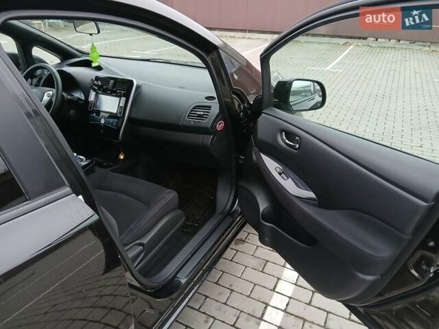 Черный Ниссан Лиф, объемом двигателя 0 л и пробегом 82 тыс. км за 8100 $, фото 7 на Automoto.ua
