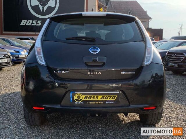 Чорний Ніссан Ліф, об'ємом двигуна 24 л та пробігом 128 тис. км за 6400 $, фото 4 на Automoto.ua