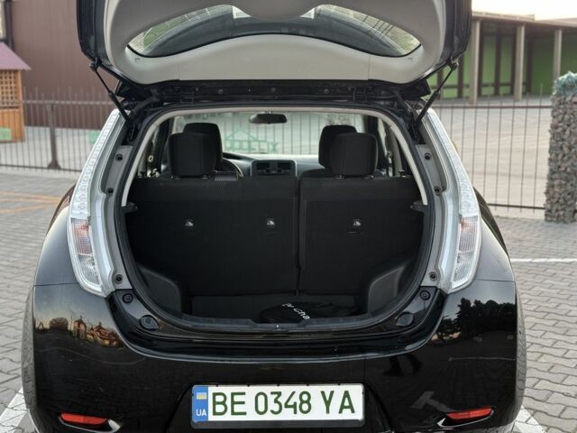 Чорний Ніссан Ліф, об'ємом двигуна 0 л та пробігом 126 тис. км за 6000 $, фото 10 на Automoto.ua