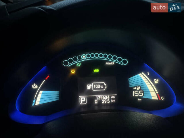 Черный Ниссан Лиф, объемом двигателя 0 л и пробегом 130 тыс. км за 6800 $, фото 26 на Automoto.ua