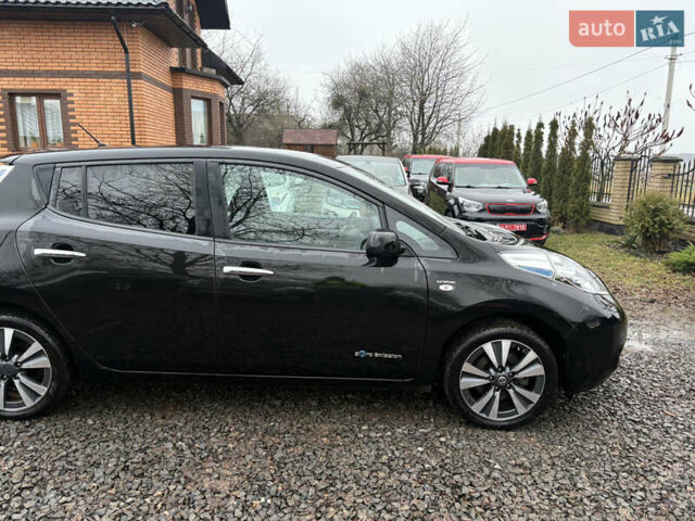 Черный Ниссан Лиф, объемом двигателя 0 л и пробегом 120 тыс. км за 6300 $, фото 2 на Automoto.ua