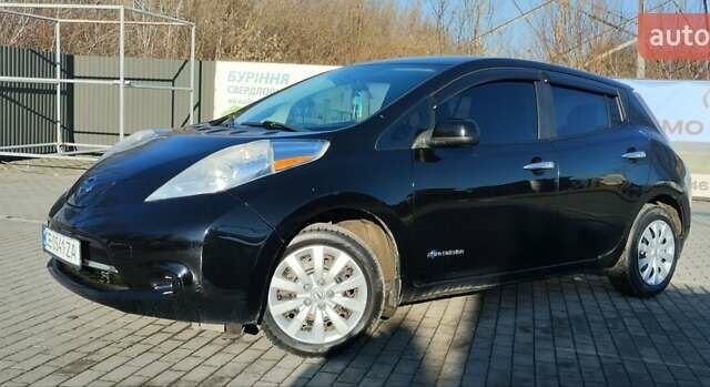 Черный Ниссан Лиф, объемом двигателя 0 л и пробегом 140 тыс. км за 7499 $, фото 8 на Automoto.ua