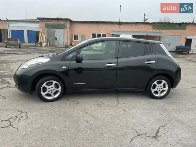 Черный Ниссан Лиф, объемом двигателя 0 л и пробегом 137 тыс. км за 6500 $, фото 2 на Automoto.ua
