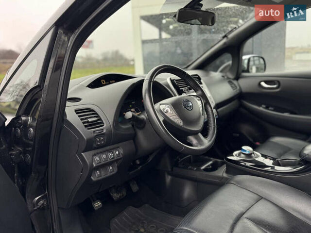 Черный Ниссан Лиф, объемом двигателя 0 л и пробегом 125 тыс. км за 6500 $, фото 14 на Automoto.ua