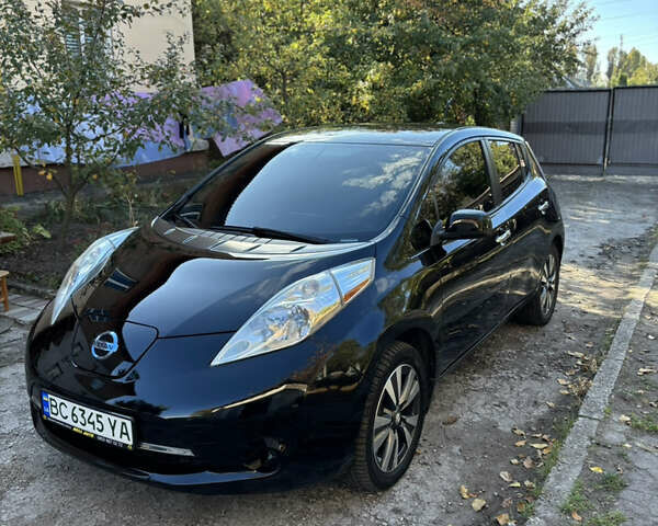 Черный Ниссан Лиф, объемом двигателя 0 л и пробегом 115 тыс. км за 6999 $, фото 1 на Automoto.ua