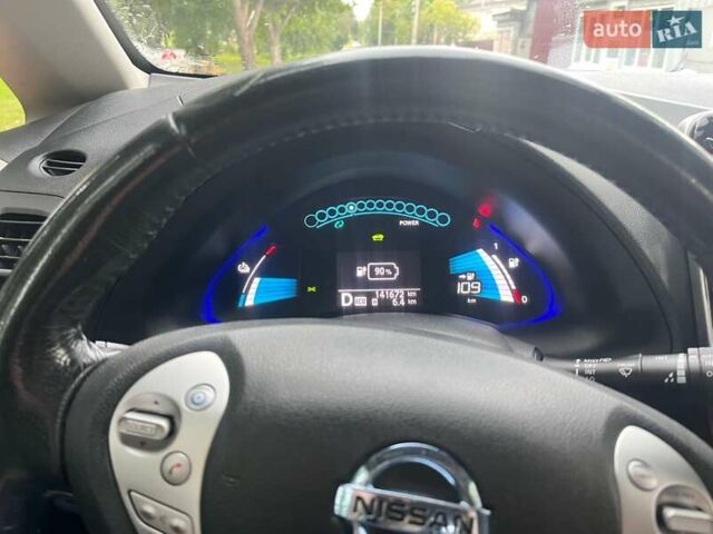 Чорний Ніссан Ліф, об'ємом двигуна 0 л та пробігом 141 тис. км за 5550 $, фото 10 на Automoto.ua