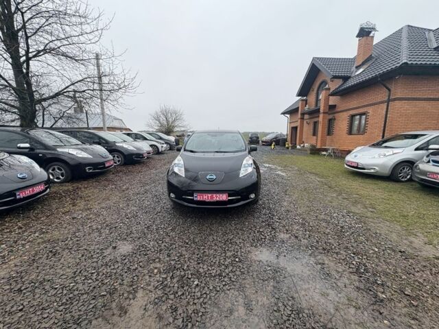 Чорний Ніссан Ліф, об'ємом двигуна 0 л та пробігом 120 тис. км за 6300 $, фото 13 на Automoto.ua