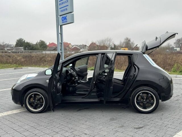 Черный Ниссан Лиф, объемом двигателя 0 л и пробегом 100 тыс. км за 6600 $, фото 6 на Automoto.ua