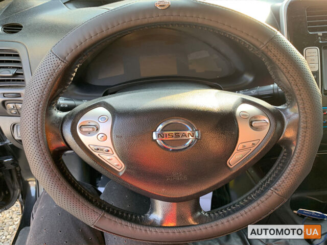 Чорний Ніссан Ліф, об'ємом двигуна 24 л та пробігом 128 тис. км за 6400 $, фото 9 на Automoto.ua
