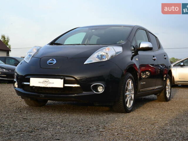 Чорний Ніссан Ліф, об'ємом двигуна 0 л та пробігом 126 тис. км за 6500 $, фото 1 на Automoto.ua